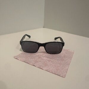 Eye-Q Stylish Black Sunglasses
